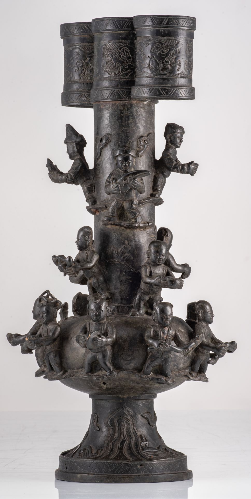 An archaic Chinese relief decorated bronze arrow vase, the body surrounded with boys, H 47,5 cm - Image 2 of 10