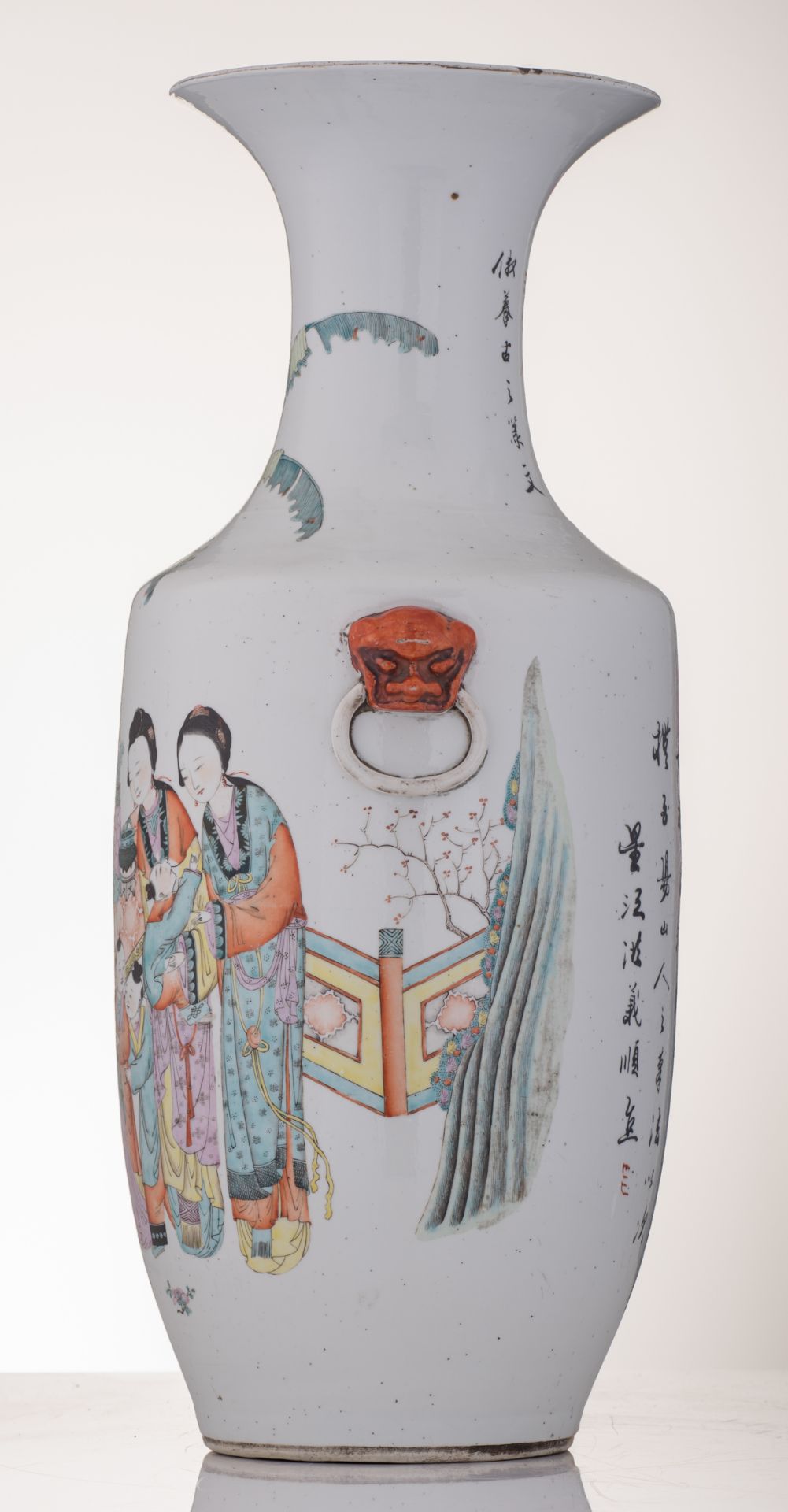 A Chinese polychrome vase, decorated with ladies and children in a garden and calligraphic texts, 19 - Bild 2 aus 6