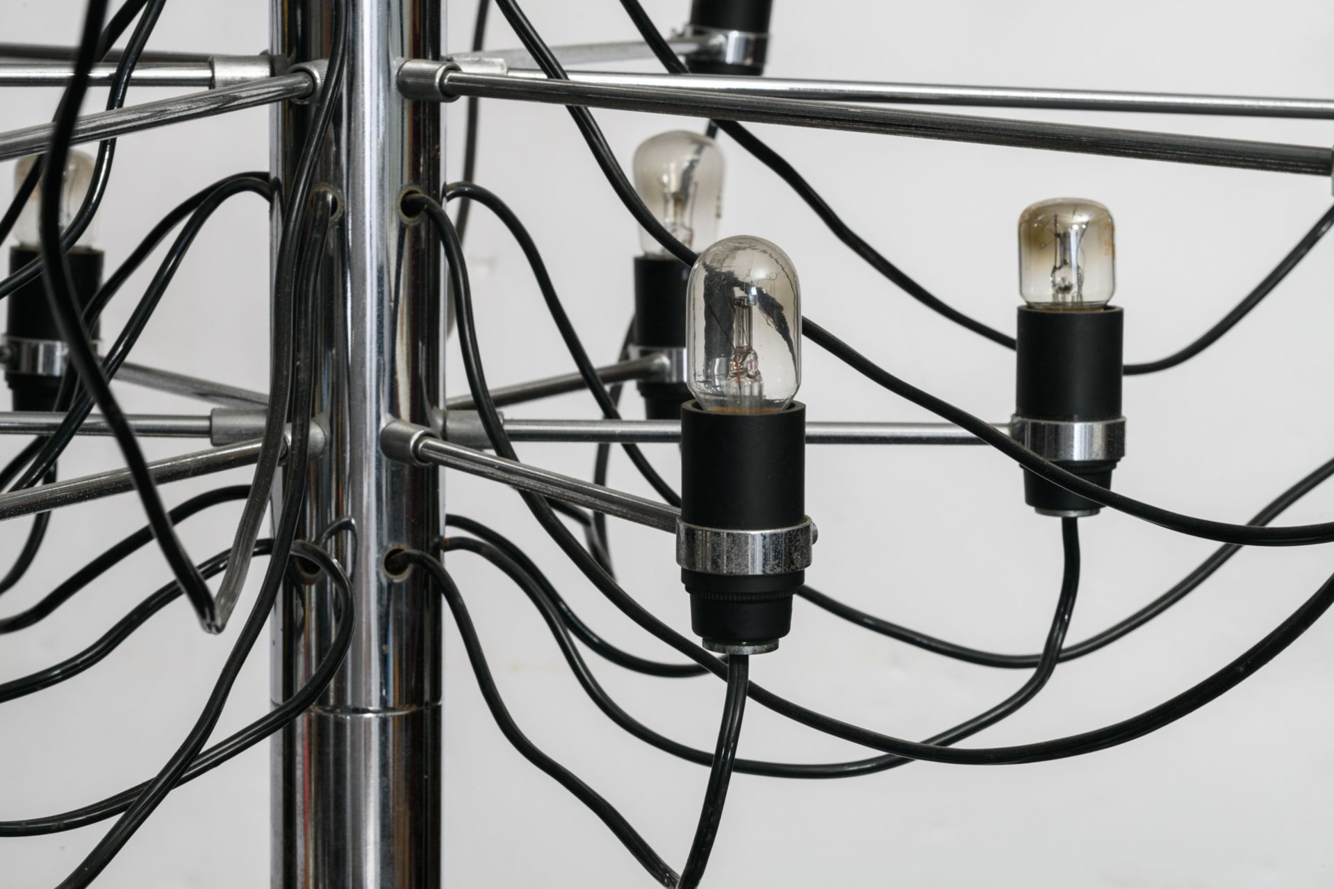 A design chandelier by Gino Sarfatti, model 2097/30, Italy, chrome plated steel with bakelite socket - Image 5 of 7