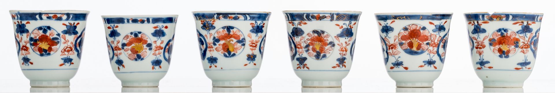A lot of four sets of Chinese Imari porcelain cups and saucers, 18thC, H 3,5 - 7,9 - ø 11 - 13,8 cm - Bild 2 aus 33