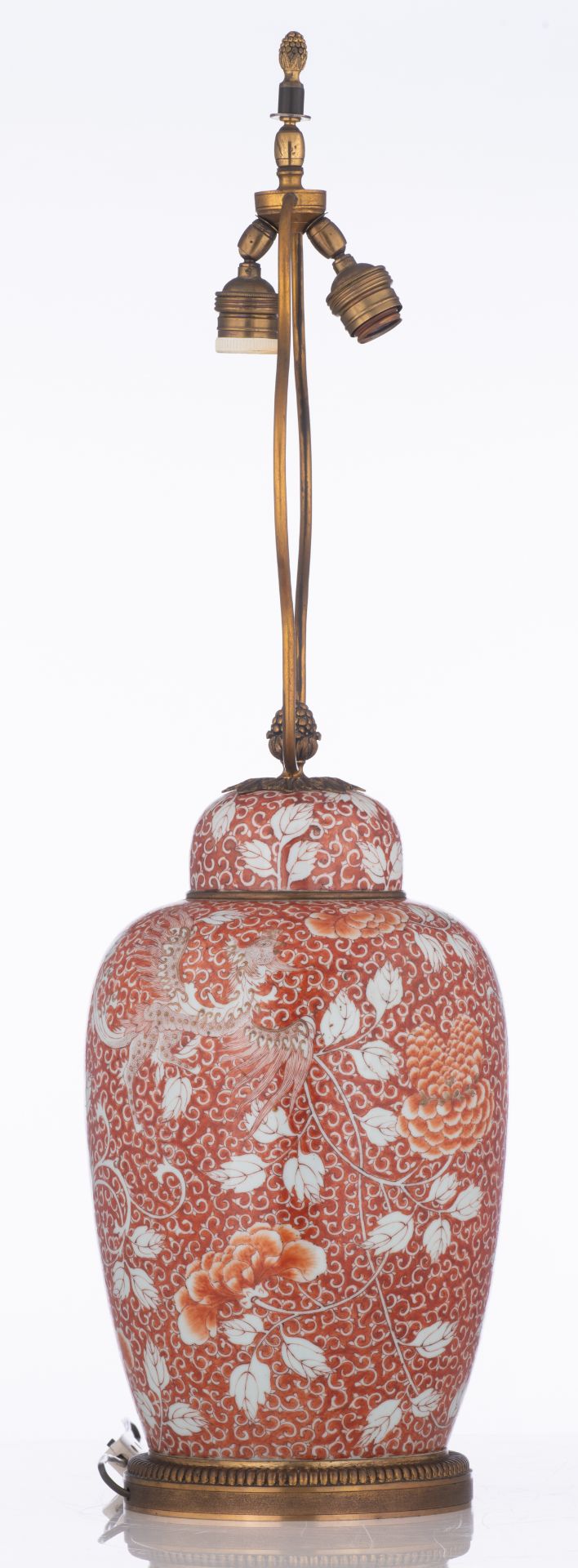 A fine Chinese orange and gilt ginger jar, decorated with flowers and phoenix, transformed into a la - Bild 4 aus 7