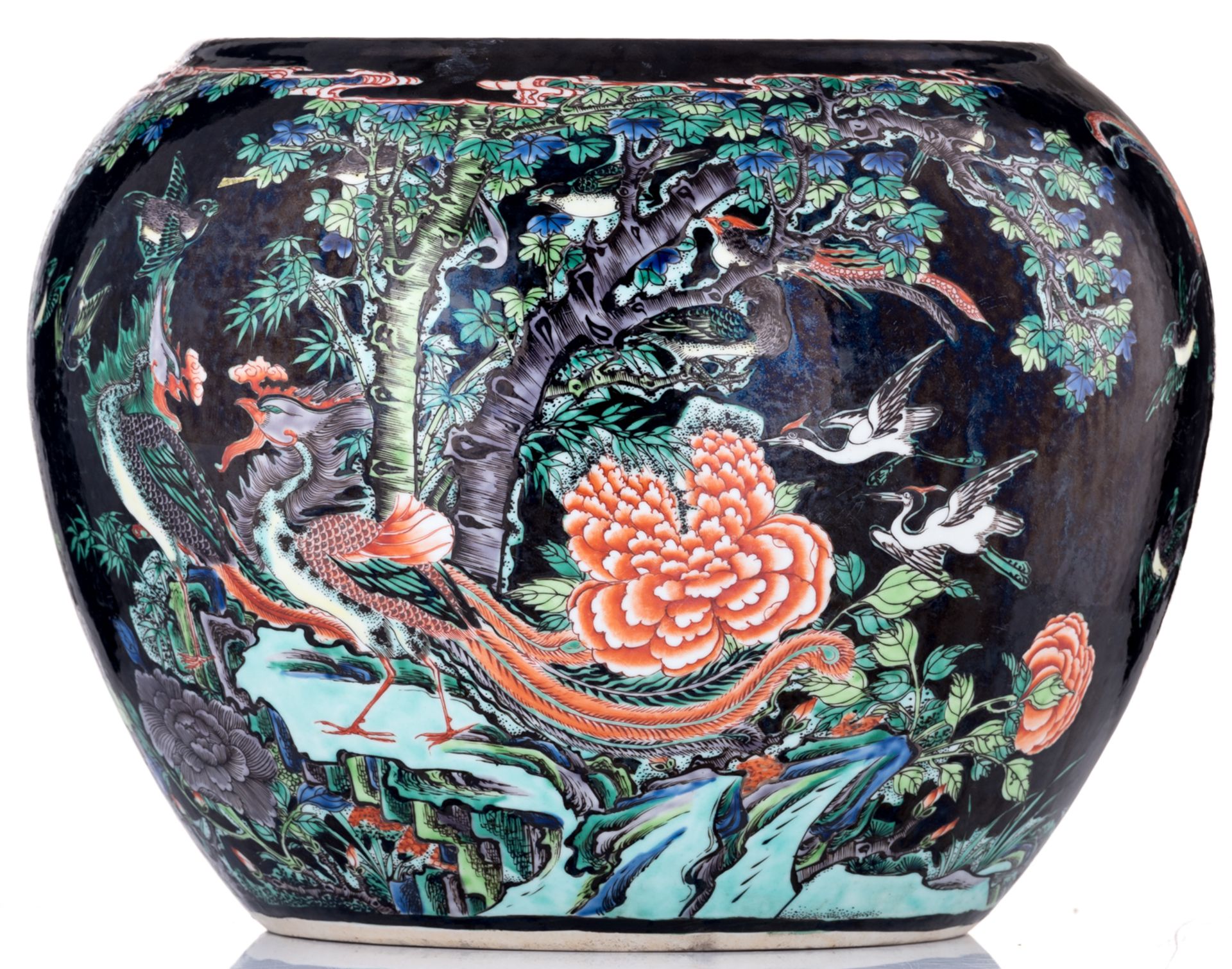 A Chinese black ground polychrome jardiniere, decorated with birds, flowers and a mythical bird, H 3 - Bild 2 aus 7