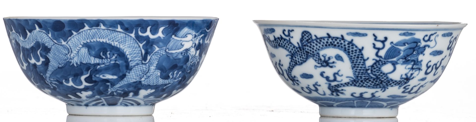 Two Chinese blue and white dragon decorated bowls, with a Kangxi mark, H 5,5 - 6 - ø 12,5 - 13 cm - Image 5 of 7