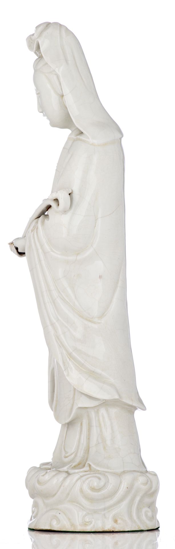 A Chinese blanc de chine Guanyin, holding a ruyi sceptre, 20thC, H 45 cm - Image 2 of 6