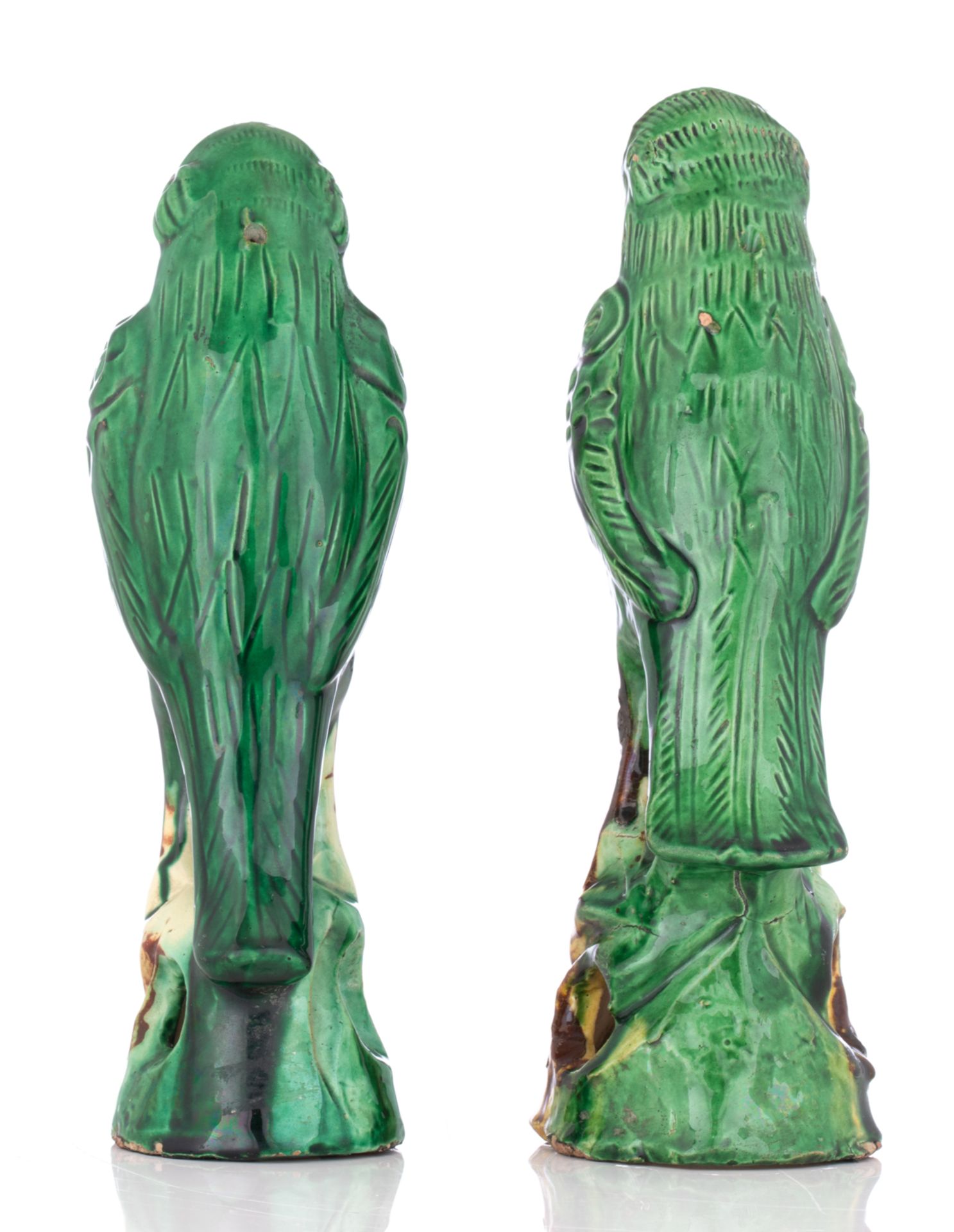 Two Chinese Qianlong type sancai glazed parrots, , H 23 - 24 cm - Image 4 of 7