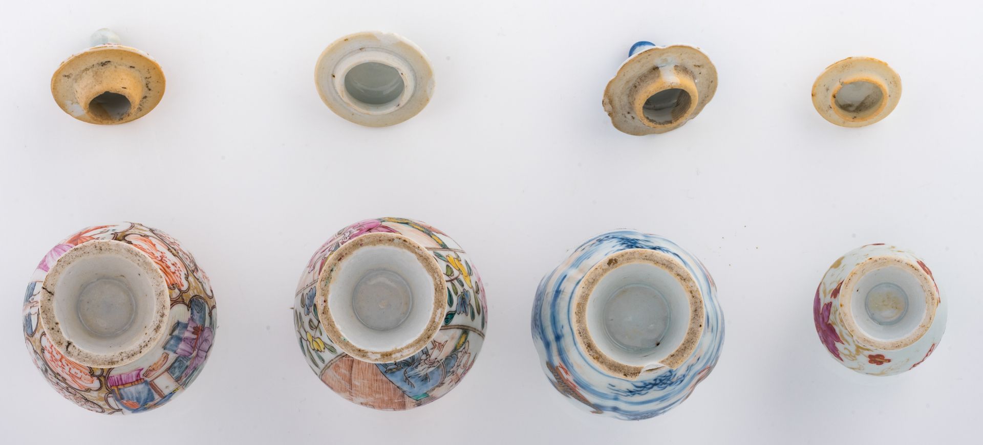 A lot of four Chinese porcelain tea caddies, relief decorated with scrollwork, the smallest one was - Image 7 of 7