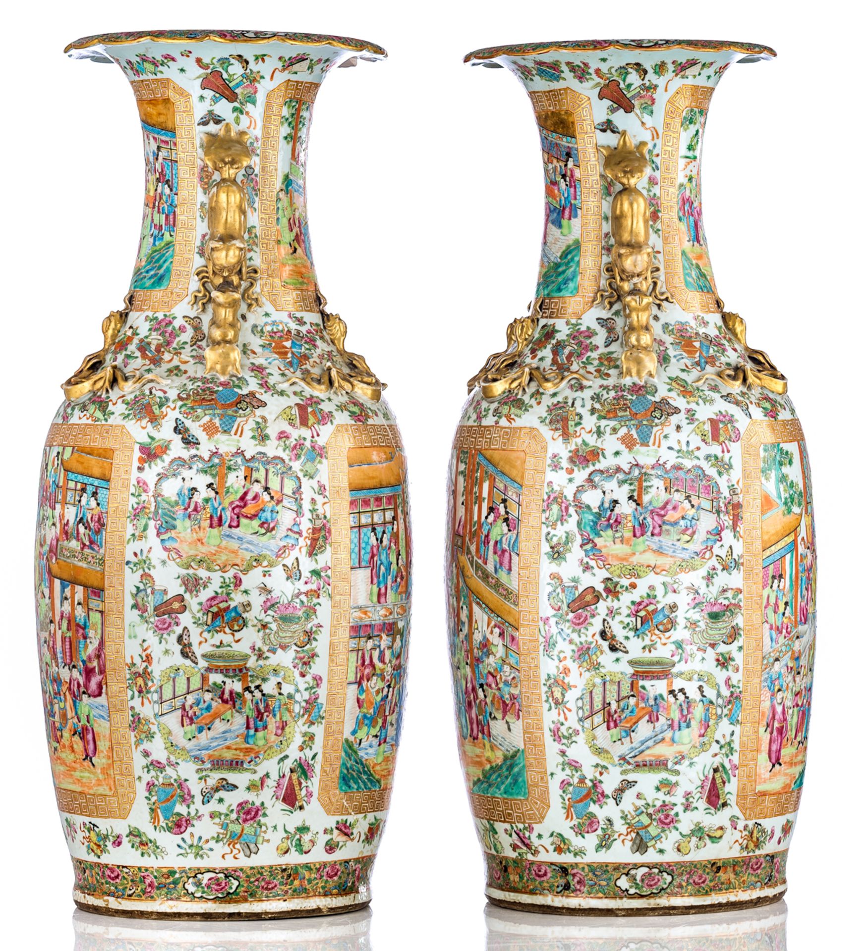 Two large Chinese famille rose floral and relief decorated Canton vases, the roundels with animated - Bild 3 aus 7