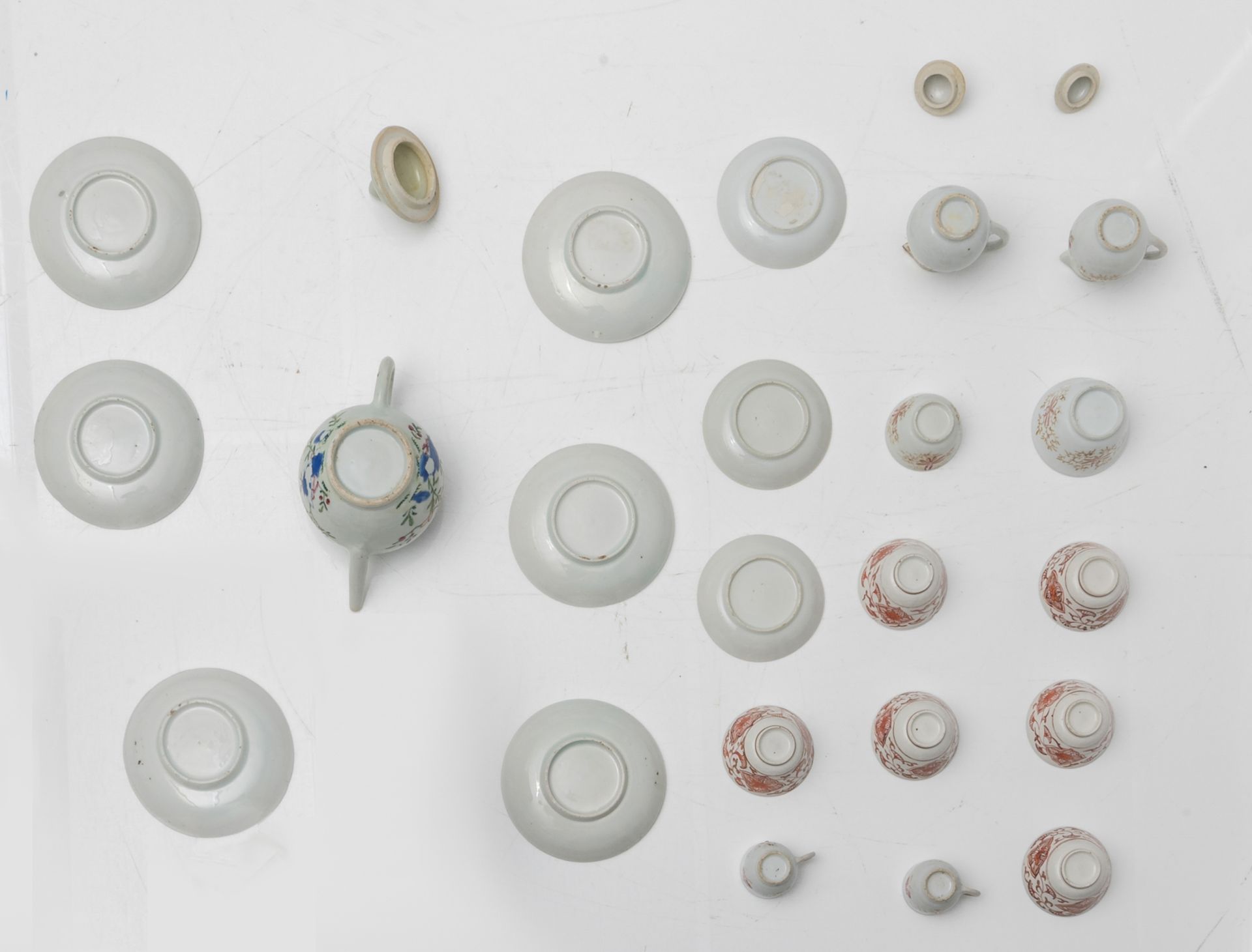 A lot of Chinese porcelain tableware, later 18thC and 19thC, H 3,2 - 11 cm - Bild 11 aus 11