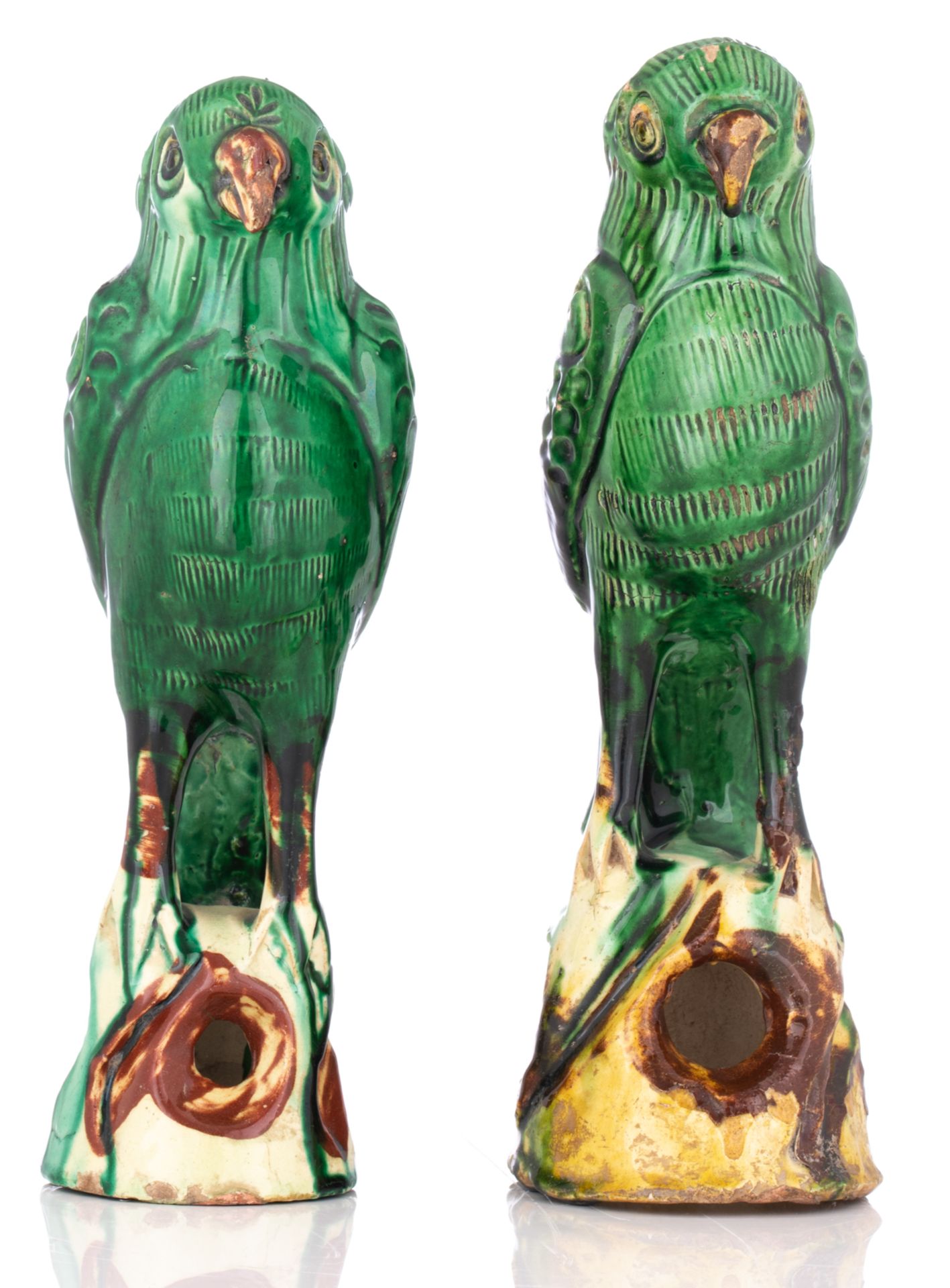 Two Chinese Qianlong type sancai glazed parrots, , H 23 - 24 cm - Image 2 of 7