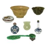 A lot of various Chinese items, i.e. a green jade pendant , a pale jade pendant, a seal paste box an