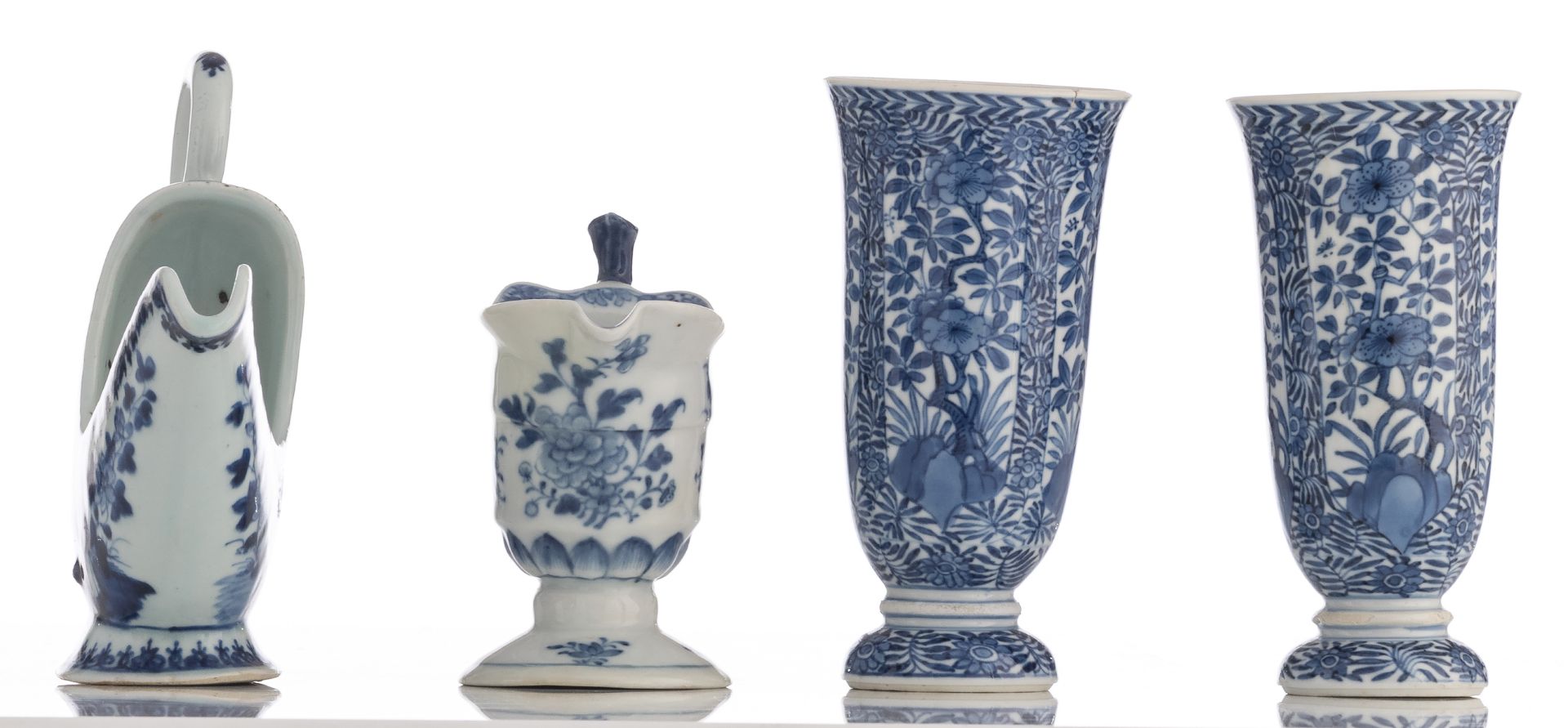 A lot of various Chinese blue and white table ware, 18th - 19thC, H 4 - 20,5 - ø 11 - 12,5 cm - Bild 5 aus 28