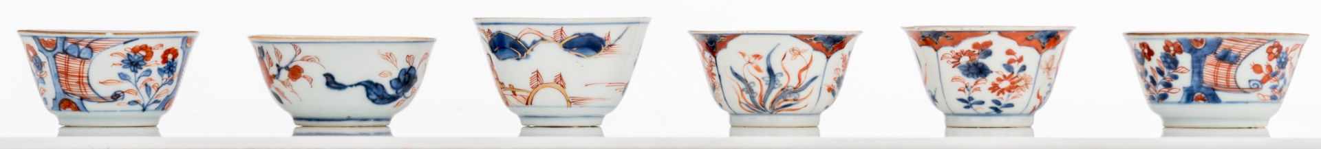 A lot of four sets of Chinese Imari porcelain cups and saucers, 18thC, H 3,5 - 7,9 - ø 11 - 13,8 cm - Bild 16 aus 33