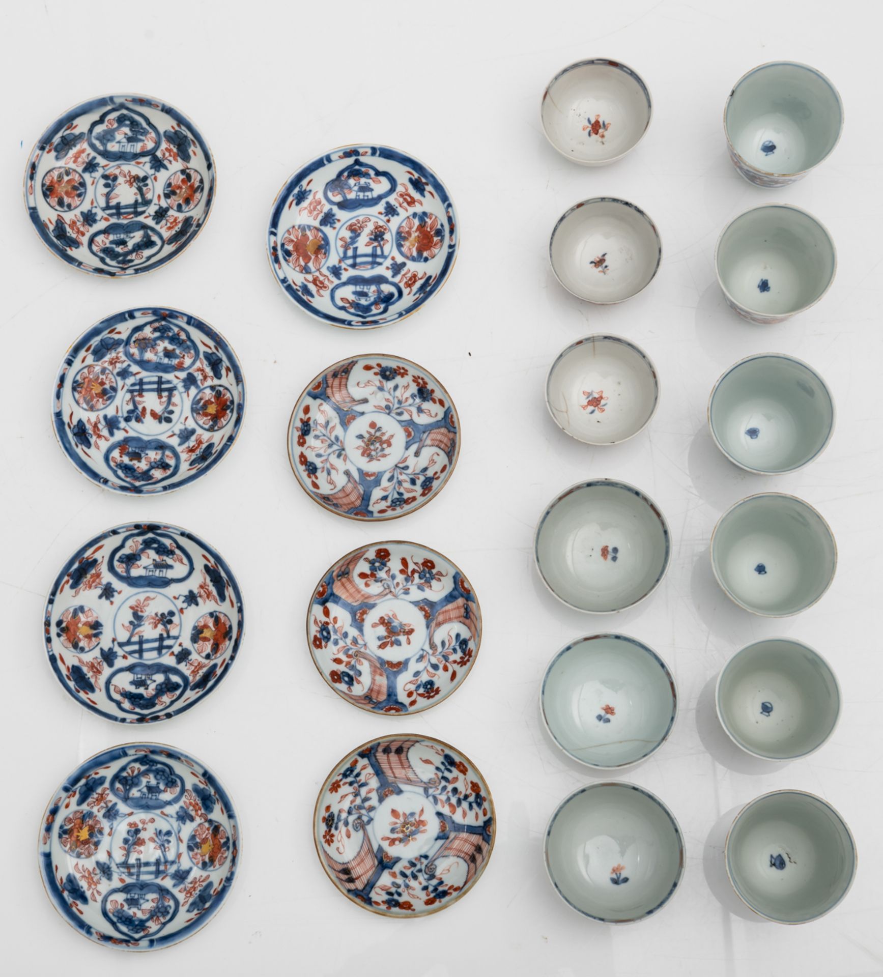A lot of four sets of Chinese Imari porcelain cups and saucers, 18thC, H 3,5 - 7,9 - ø 11 - 13,8 cm - Bild 32 aus 33