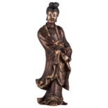 A Chinese polychrome decorated lacquered wooden statue, depicting a Guanyin, about 1900, H 52,5 cm