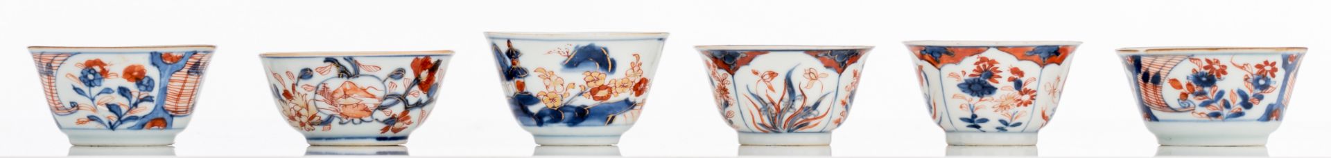 A lot of four sets of Chinese Imari porcelain cups and saucers, 18thC, H 3,5 - 7,9 - ø 11 - 13,8 cm - Bild 14 aus 33