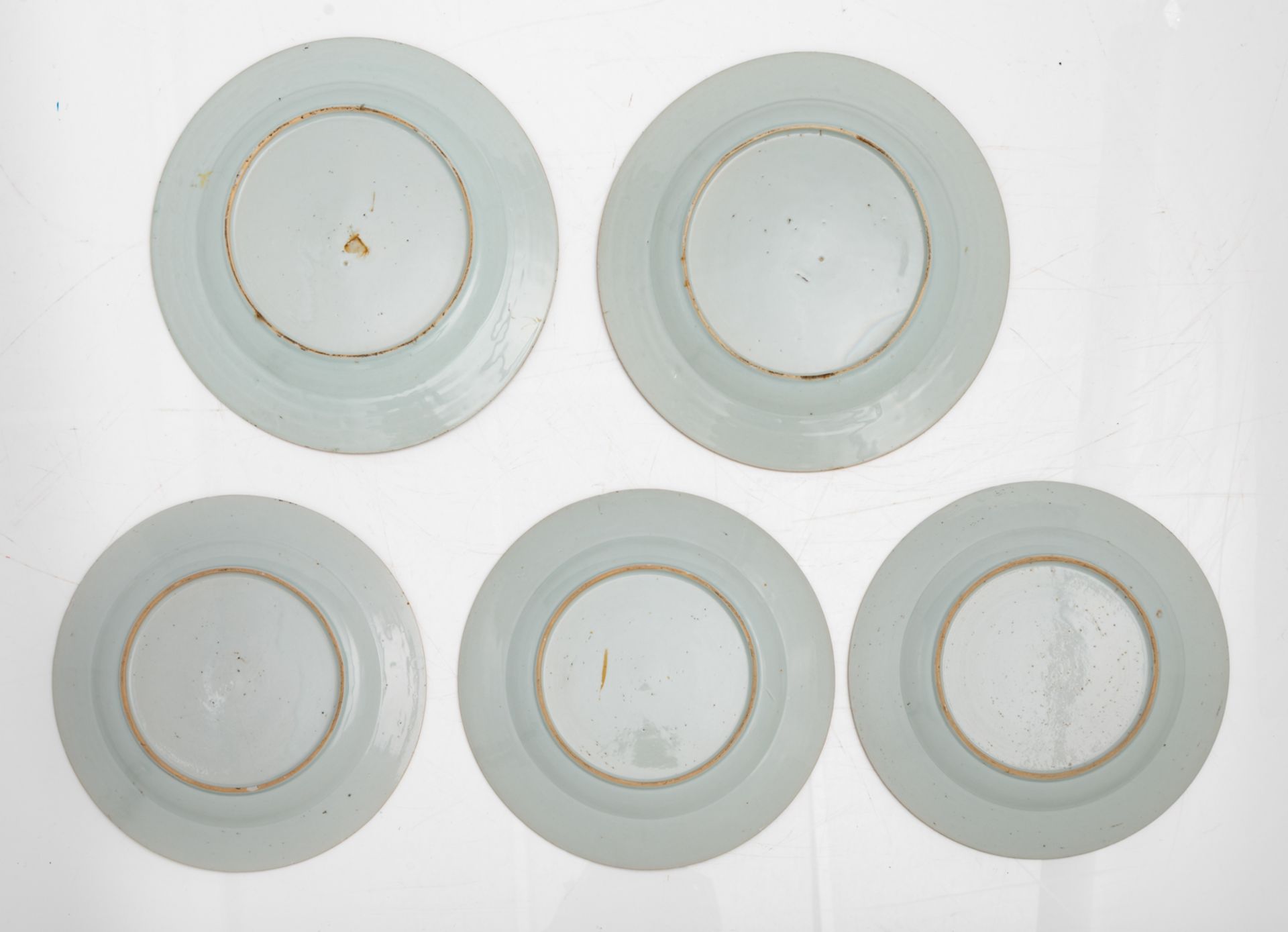 A lot of 35 Chinese Imari porcelain dishes, second quarter of the 18thC, ø 22 - 28 cm - Bild 9 aus 15