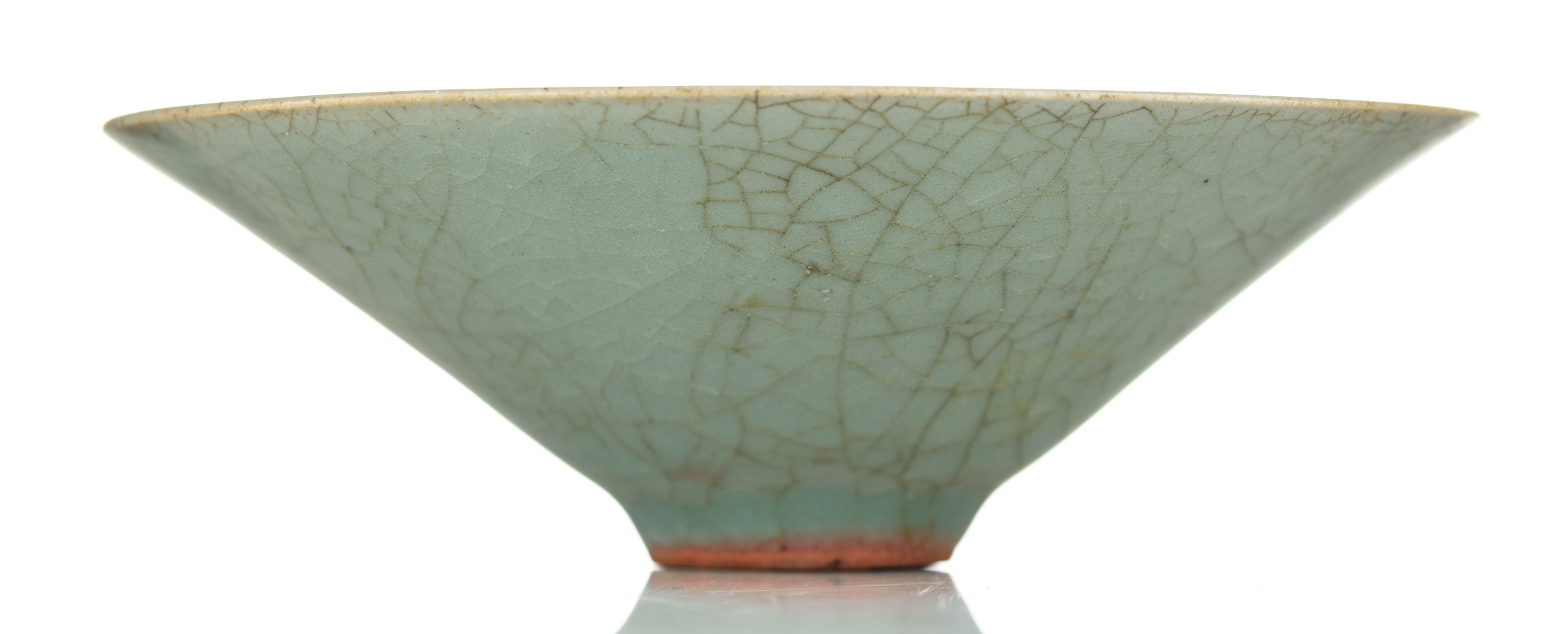 A Chinese longquan celadon stoneware bowl, Northern Song type, H 4,5 - ø 13,7 cm - Image 5 of 7
