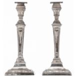 A pair of Neoclasssical silver candlesticks, Sheffield hallmarked, 925/000, late 19th / early 20thC,