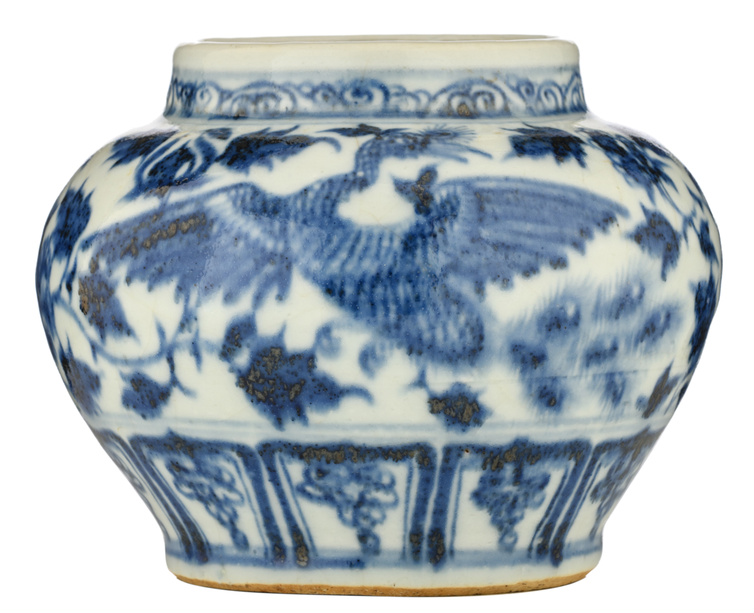 A Chinese blue and white Yuan style jar, decorated with phoenix, H 13,5 cm