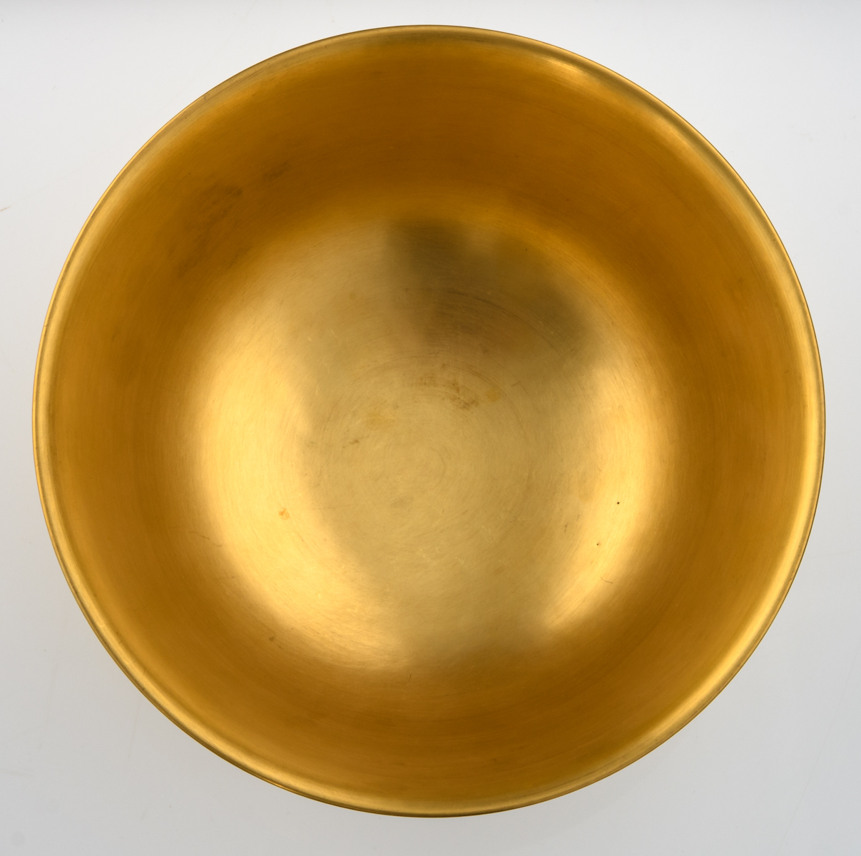 A Chinese gilt coated porcelain bowl, with a Qianlong mark, H 8 - ø 16 cm - Image 6 of 8