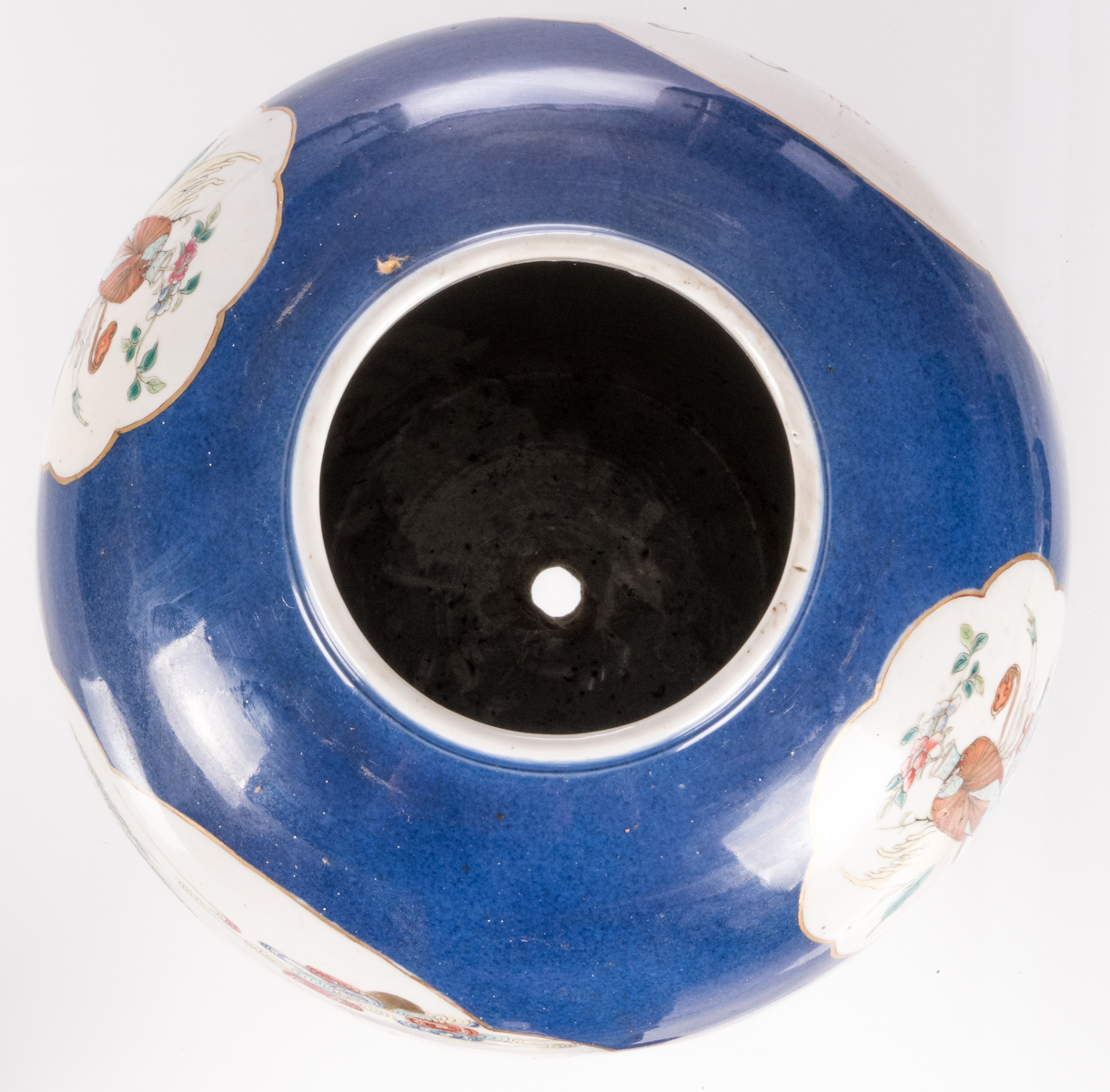 A Chinese bleu poudré ground jar and cover, the roundels famille rose decorated with animated - Image 7 of 11