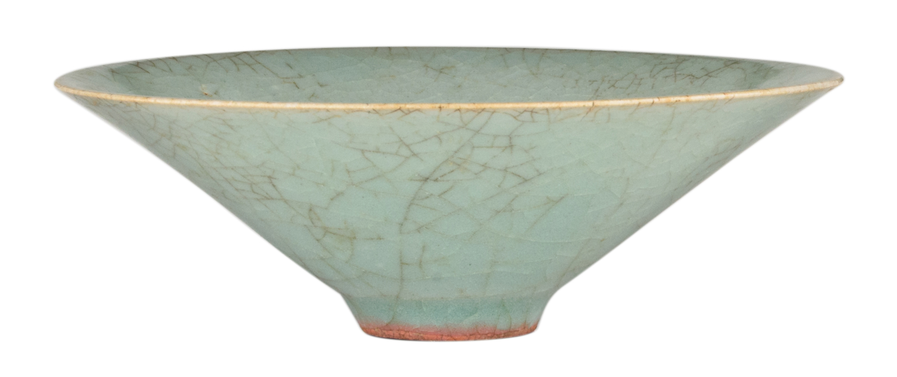 A Chinese longquan celadon stoneware bowl, Northern Song type, H 4,5 - ø 13,7 cm