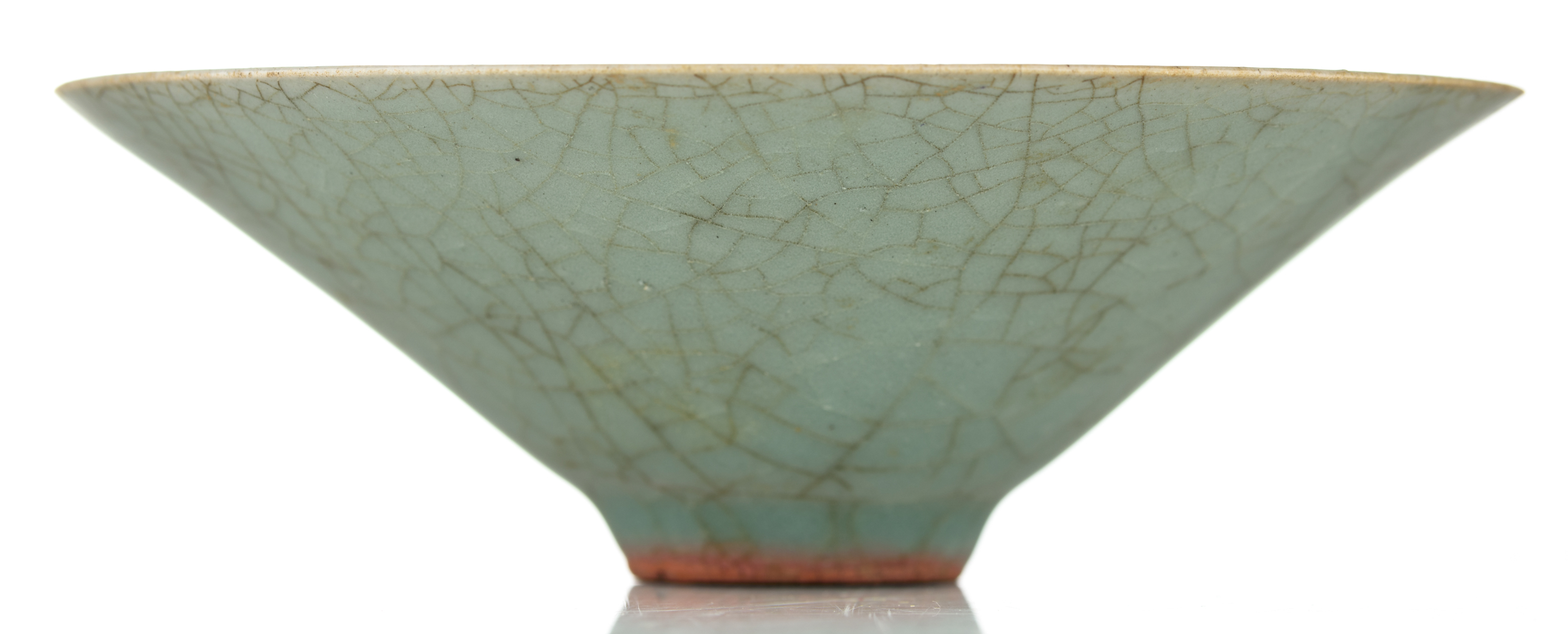 A Chinese longquan celadon stoneware bowl, Northern Song type, H 4,5 - ø 13,7 cm - Image 2 of 7