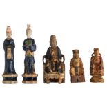 A lot of five various Chinese figures, consisting of two predominantly blue glazed earthenware