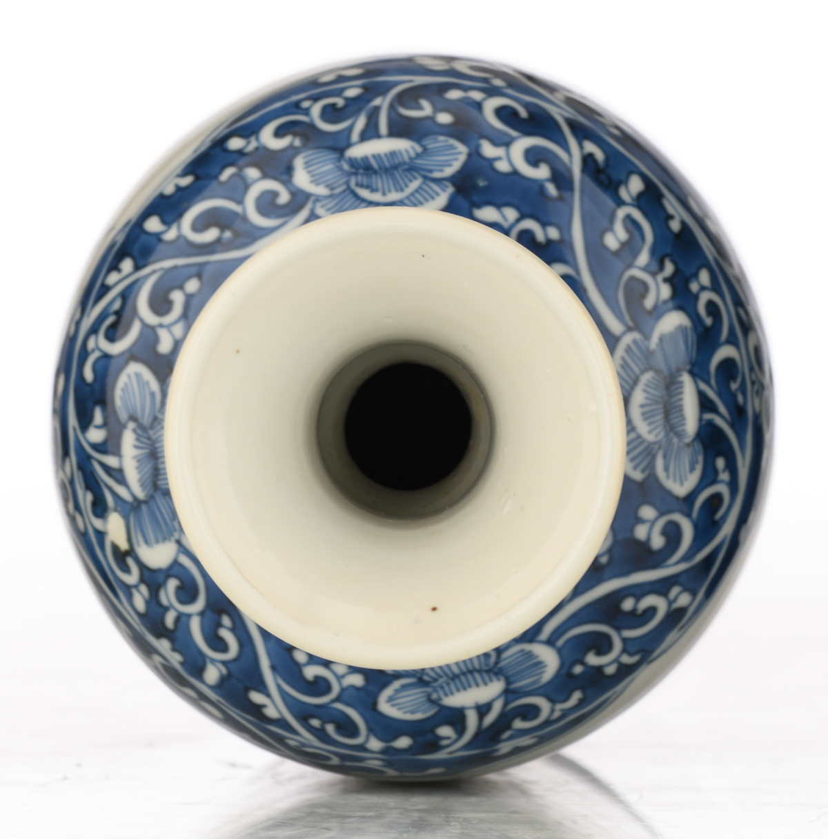A Chinese blue and white floral decorated porcelain flask, the roundels with antiquities and - Image 5 of 6