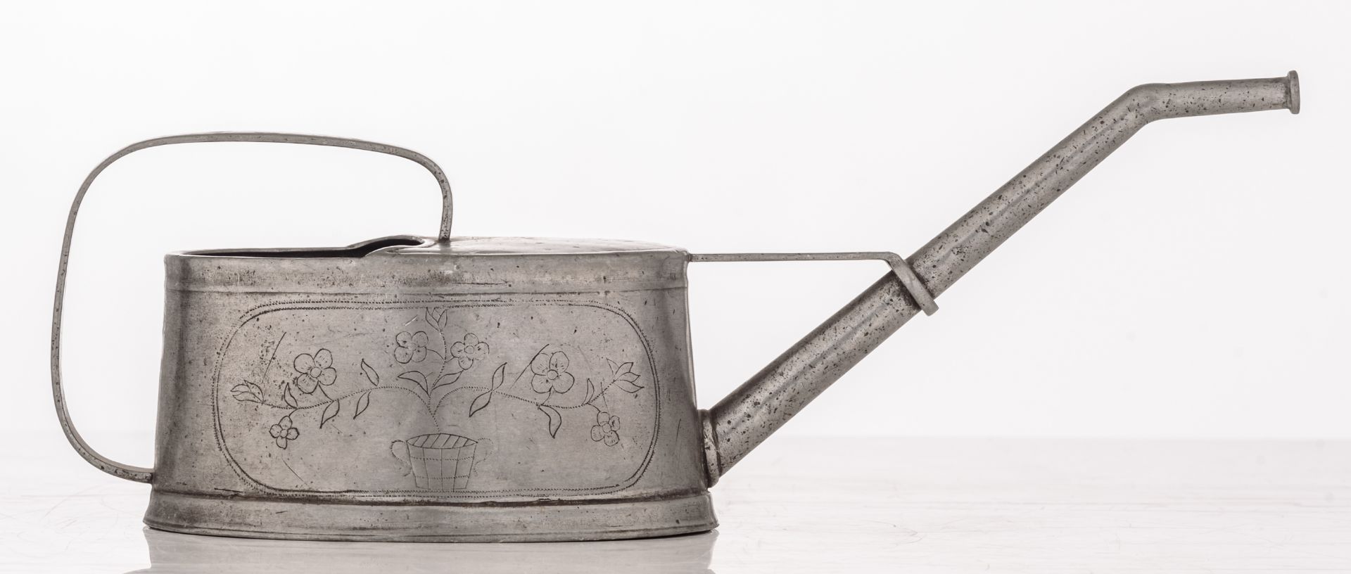 A 1793 dated, most probably Dutch, pewter watering can with engraved decoration, H 15 - W 40 D 13 - Image 3 of 8