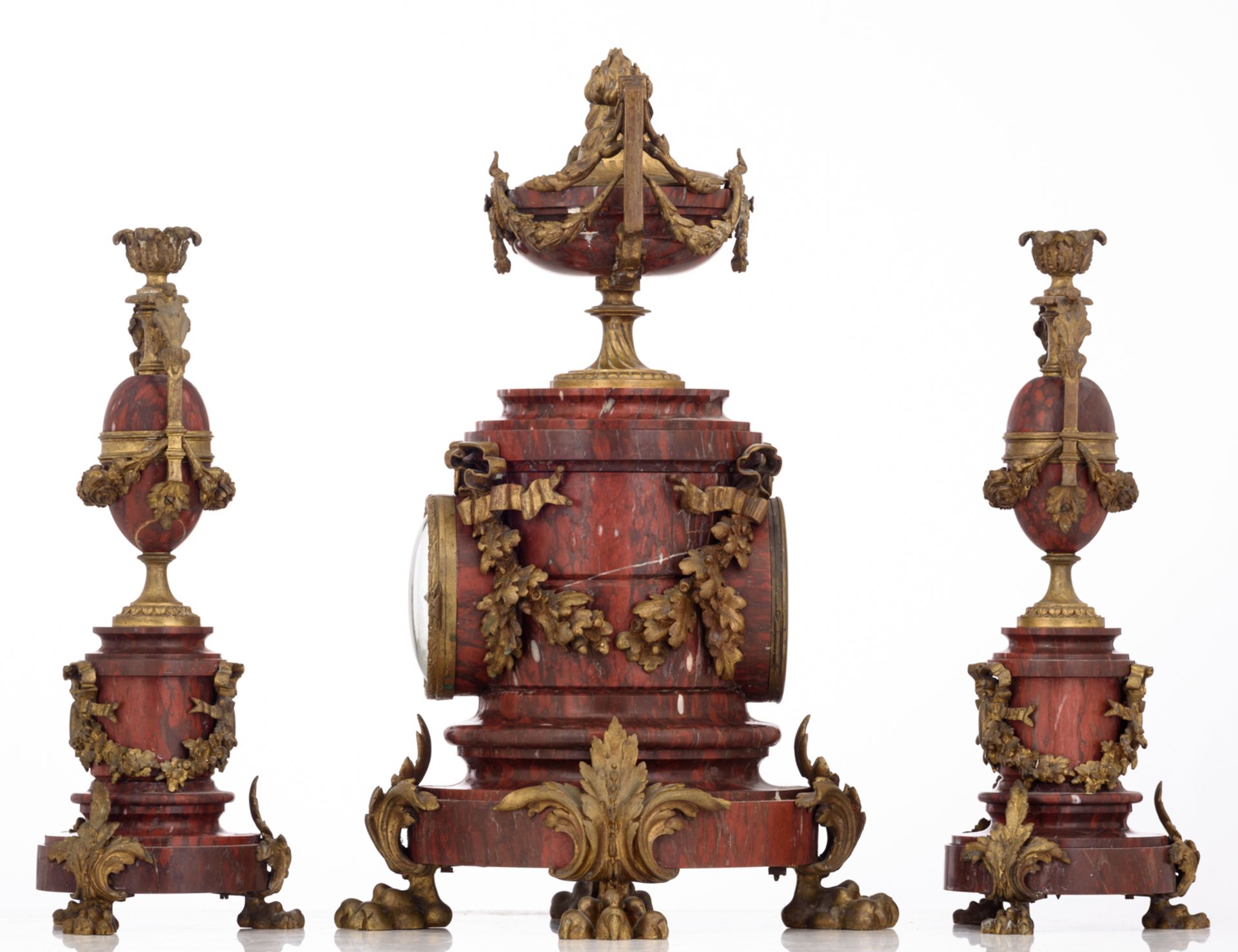 A three-piece rouge Napoleon marble garniture, consisting of a pair of candelabras and a mantel - Image 3 of 10