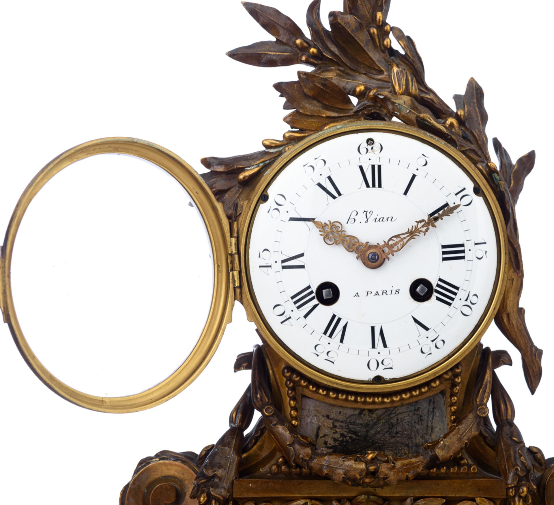 A French Napoleon III-period mantle clock, white Carrara marble and decorated with patinated - Image 7 of 10