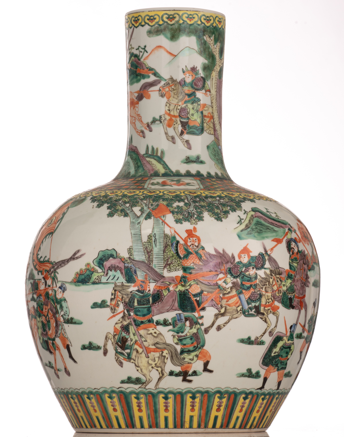 A Chinese famille verte tianqiuping, decorated with a continuous warrior scene, the shoulder with - Image 2 of 7