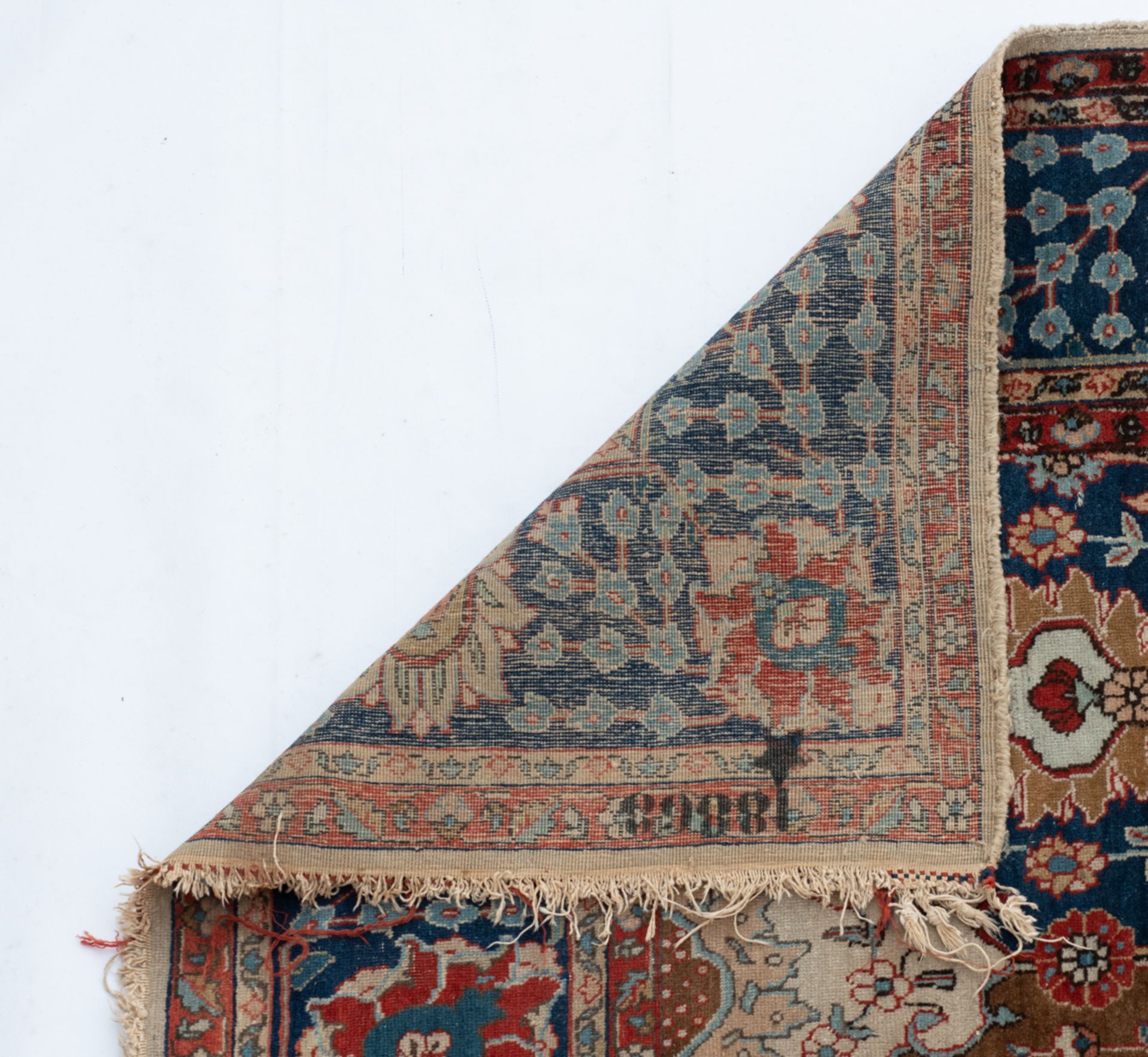 A large Oriental rug, decorated with flower vases, 210 x 300 cm - Image 3 of 3