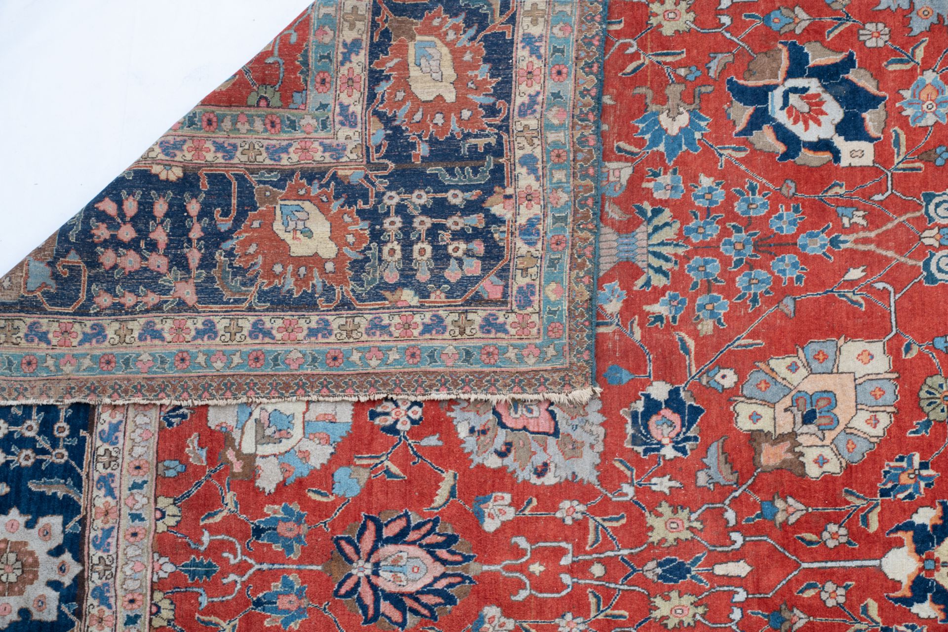 A large Oriental carpet with floral motifs, 353 x 486 cm - Image 3 of 3