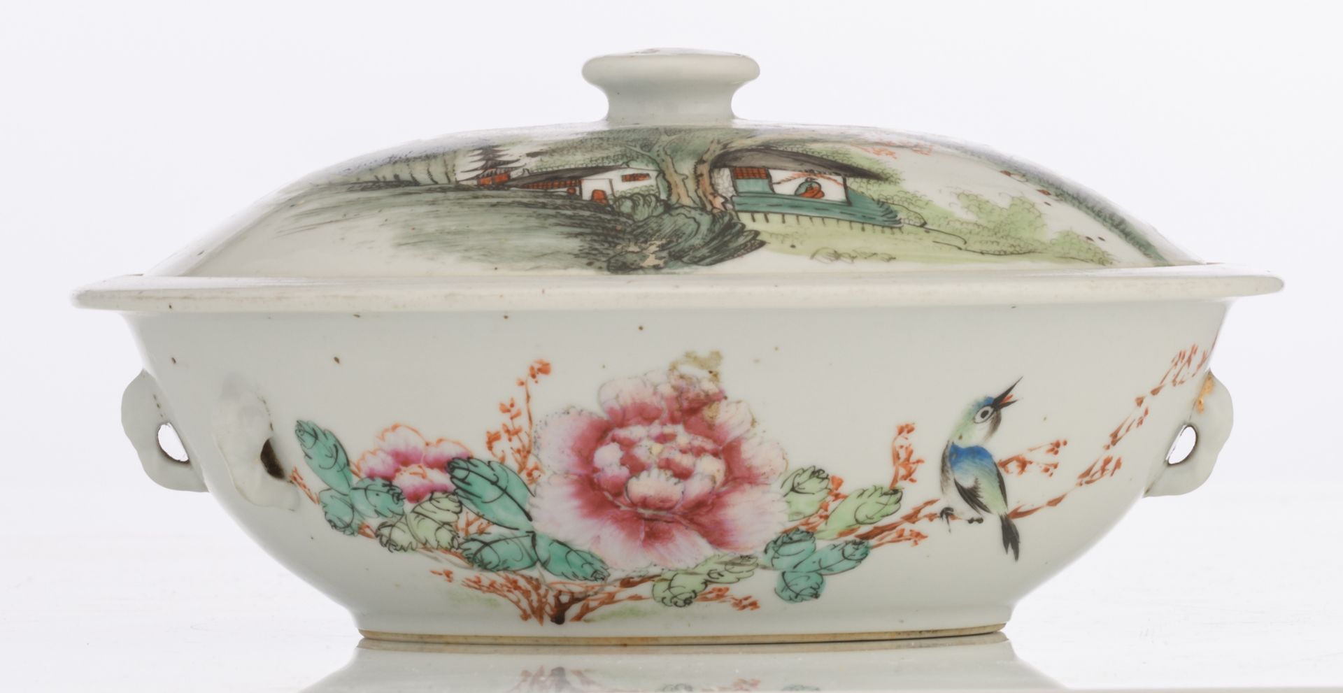 A Chinese polychrome decorated bowl and cover food warmer, decorated with birds on flower - Image 2 of 15