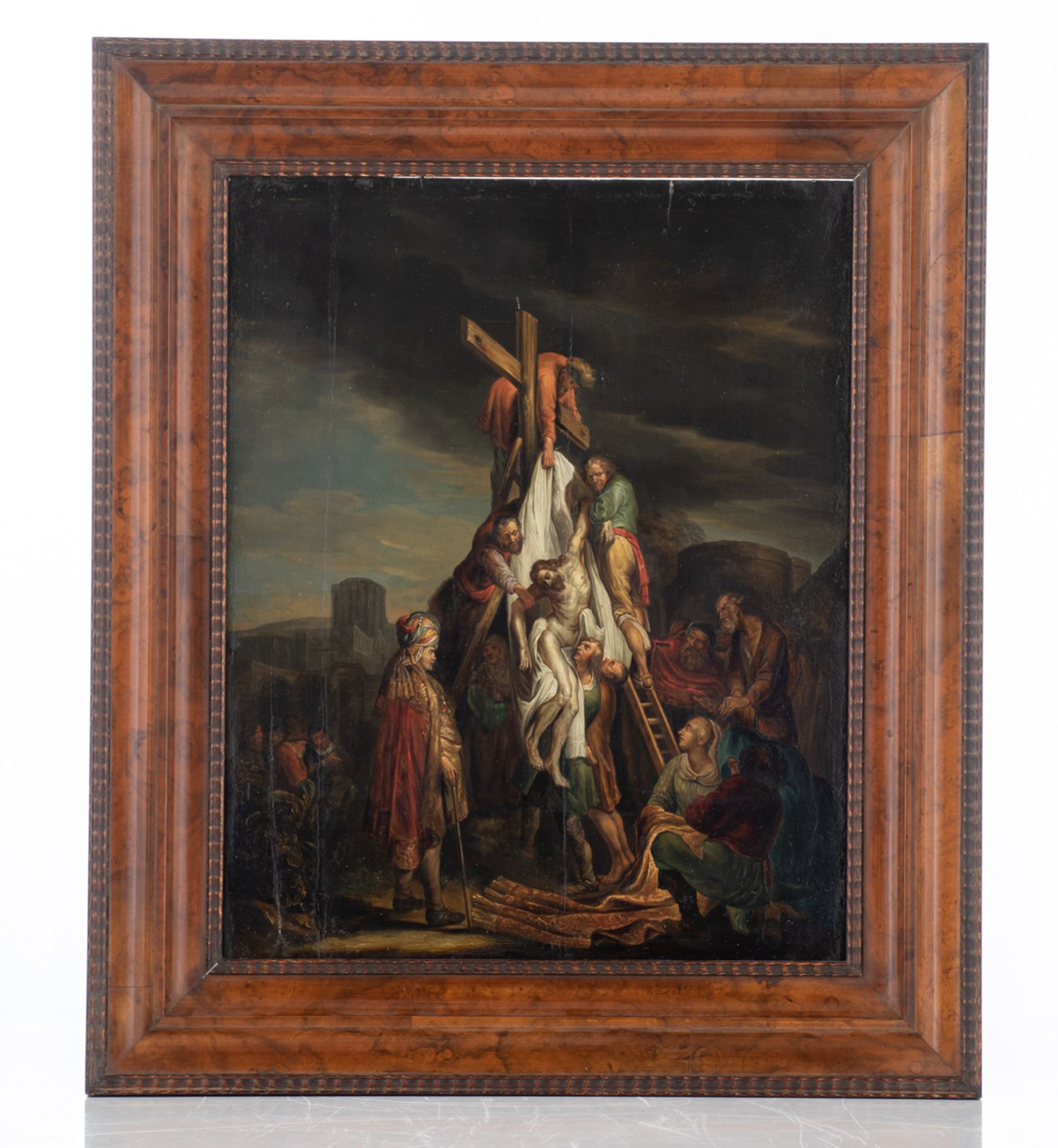 No visible signature, the descent from the cross, a copy after Rembrandt Van Rijn, oil on a - Bild 2 aus 3