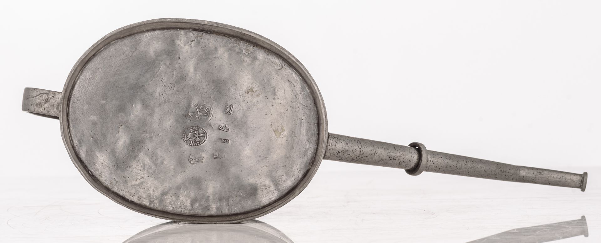 A 1793 dated, most probably Dutch, pewter watering can with engraved decoration, H 15 - W 40 D 13 - Image 6 of 8