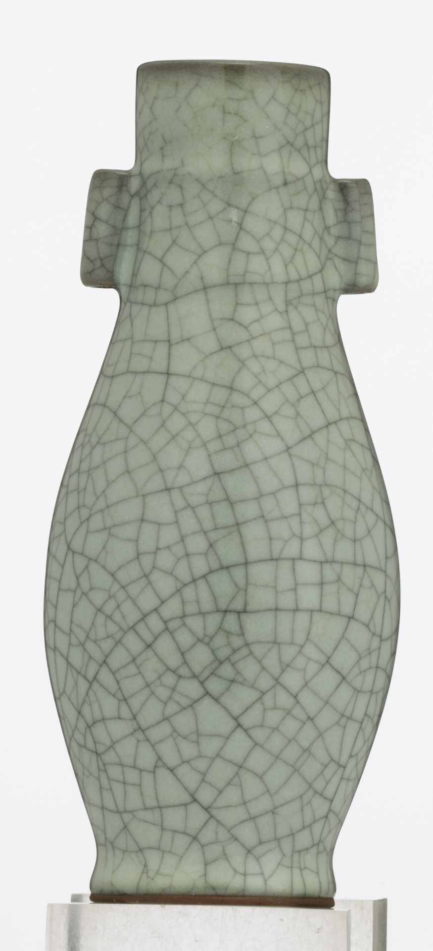 An Oriental celadon crackle-glazed pear-shaped vase, marked, H 22 cm - Image 3 of 7