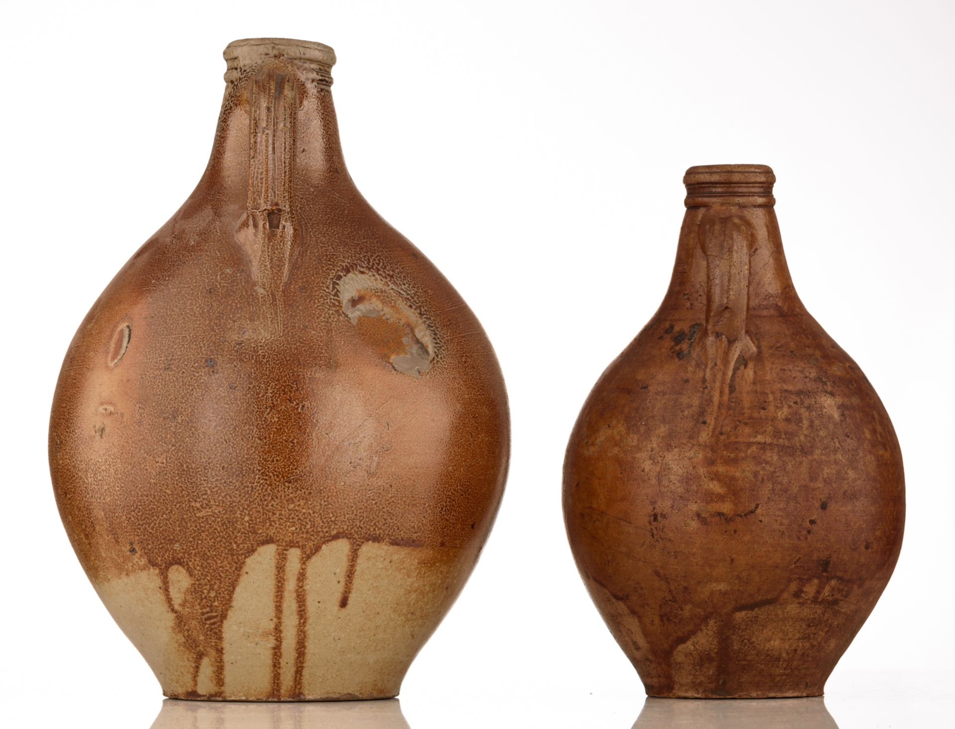 Two Cologne stoneware bellarmine jugs, decorated with a medallion, 17thC, H 27- 33 cm - Image 3 of 7