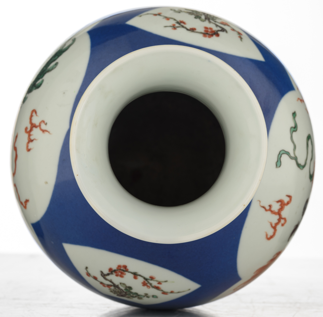 A Chinese bleu poudré begonia shaped vase, the roundels famille verte decorated with playing - Image 5 of 6