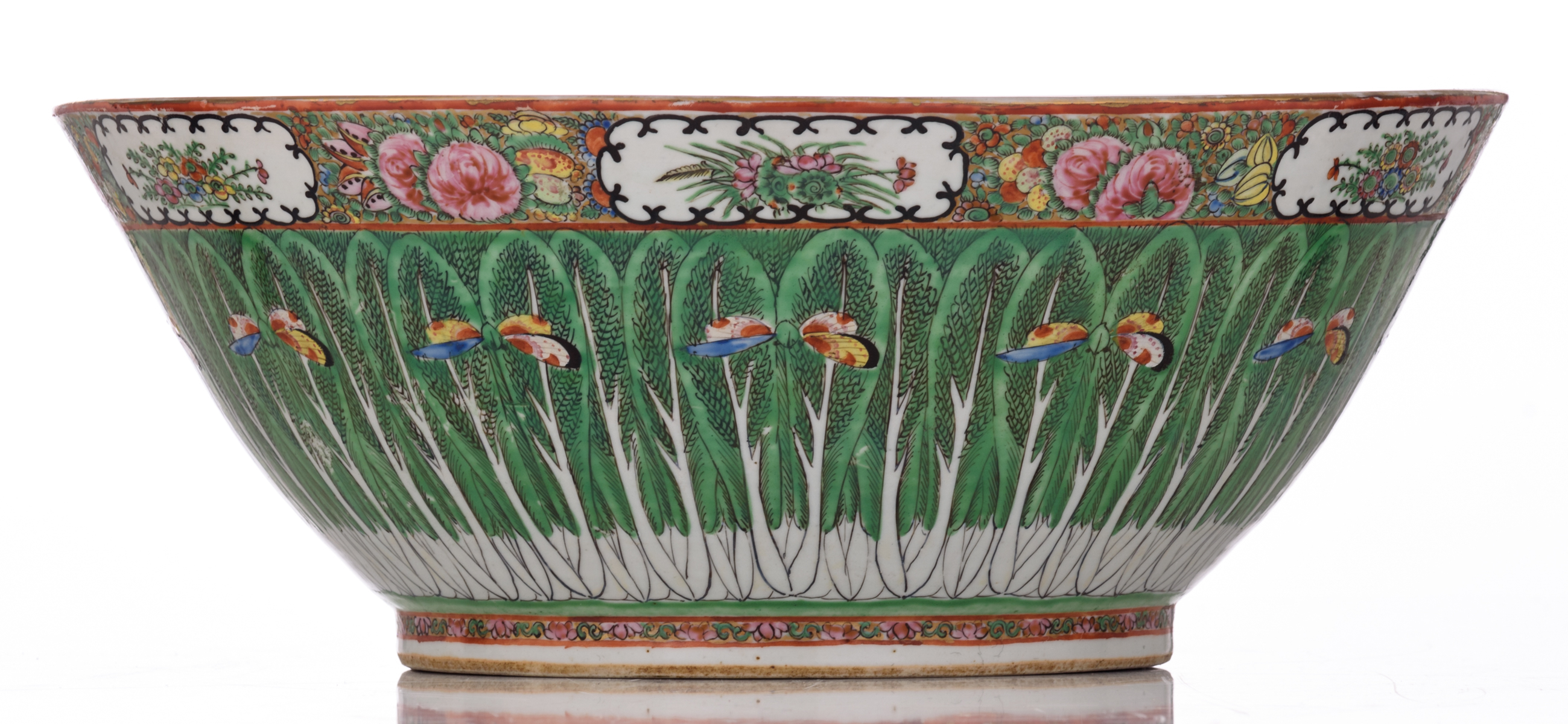 A Chinese Canton famille rose porcelain bowl, decorated with cabbage leaves and butterflies, - Image 4 of 7