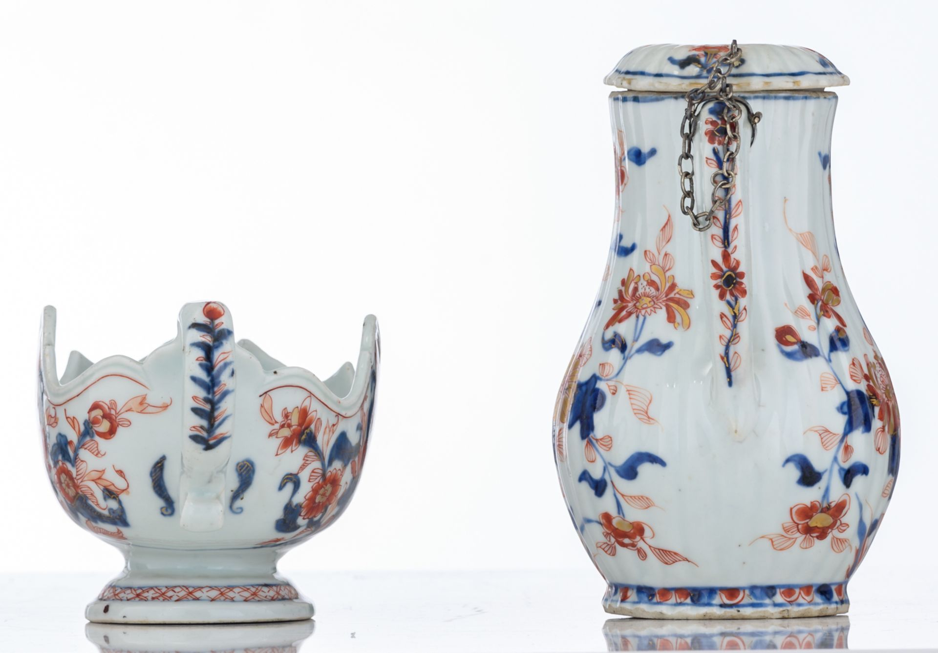 A Chinese Imari lobed jug, decorated with flower bundles; added: a ditto Louis XV-style sauceboat, - Image 3 of 7