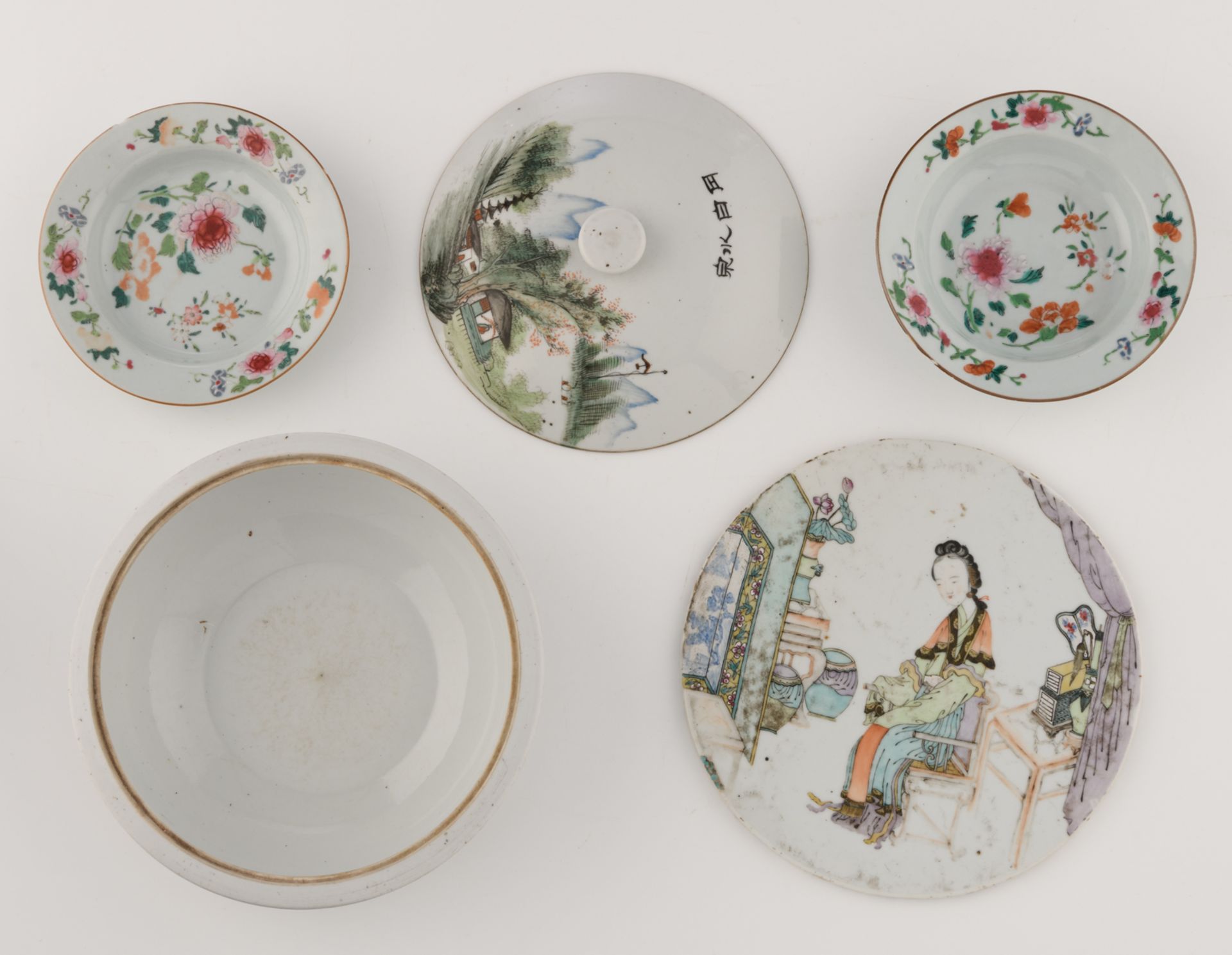 A Chinese polychrome decorated bowl and cover food warmer, decorated with birds on flower - Image 10 of 15