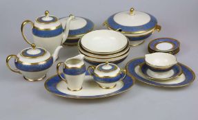 Rosenthal, Kaffee- und Speiseservice, 7 Pers., 78-teilig, 1. Hälfte 20. Jh., preussischblau und