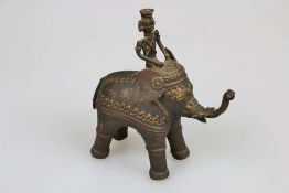 Elefant mit Reiter, Indien, Metall, H. ca. 10 cm.