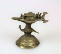 Rituelle Hindu Öllampe, Indien, Dokra, Messinglegierung, wohl Orissa, 19./20. Jh., gegossen in der