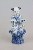 Lachender Chinese, Porzellan, China, Blau/ Weiß- Malerei, H. 30 cm.