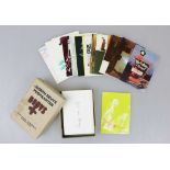 Joseph BEUYS (1921-1986), Joseph Beuys 92 Postkarten in signierte Kartonschachtel. Postkarten aus