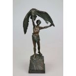 Gotthilf JAEGER (1871-1933), Junger Athlet mit Adler, Bronze, braun partiniert, auf Plinte sign.
